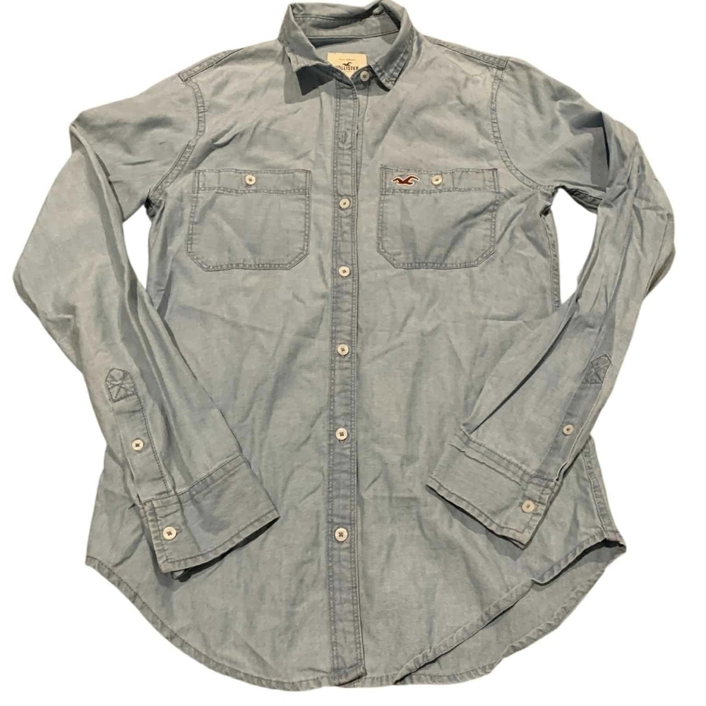 Hollister Light Blue Button Down Shirt‎